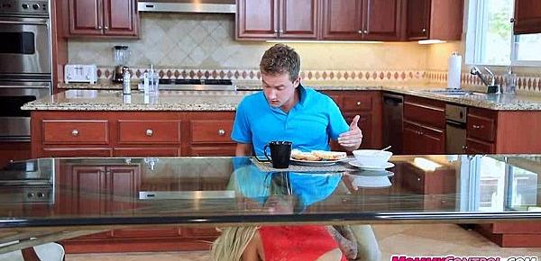  Breakfast sex with mom and daughter 10